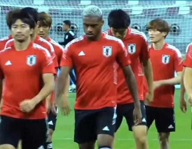 足球教练直播爆料最新,揭秘！足球教练直播爆料球队内部最新动态